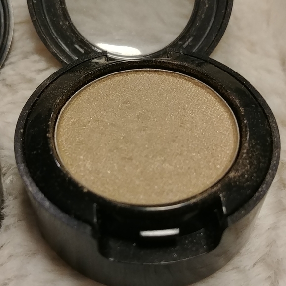 🎉2/$16 Annabelle Eye Makeup Bundle - Picture 2 of 6